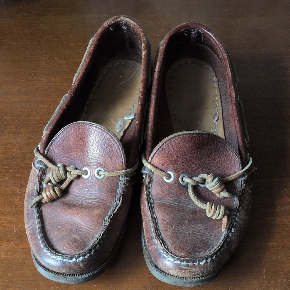 L.L. Bean Brown Leather Shoes Women Size 9